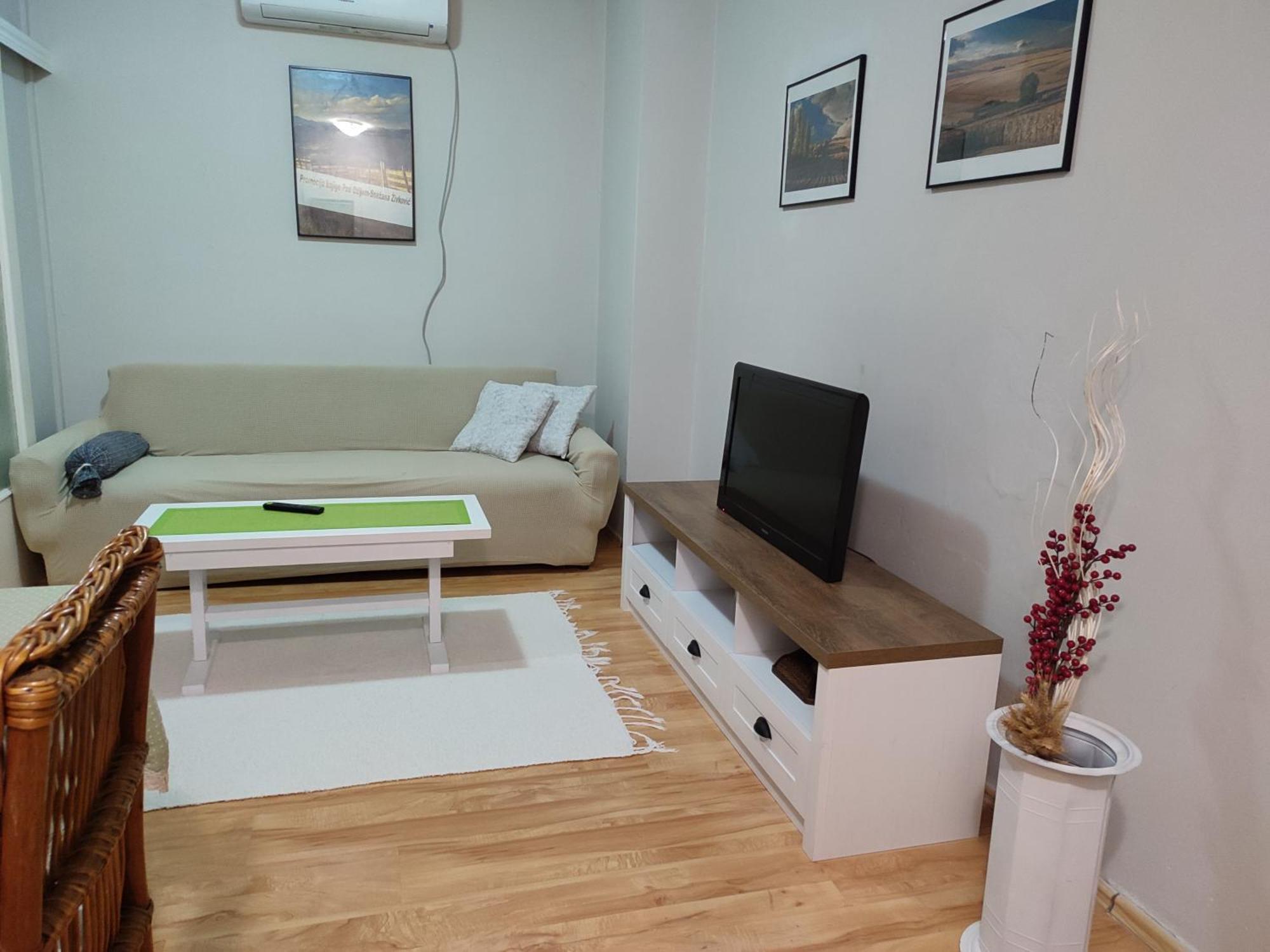 Vila Zora Apartman Banja Koviljača Esterno foto